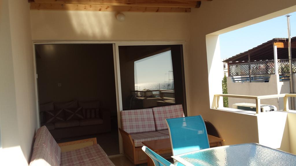 Panikos Beach Apartment I Larnaca Exterior photo